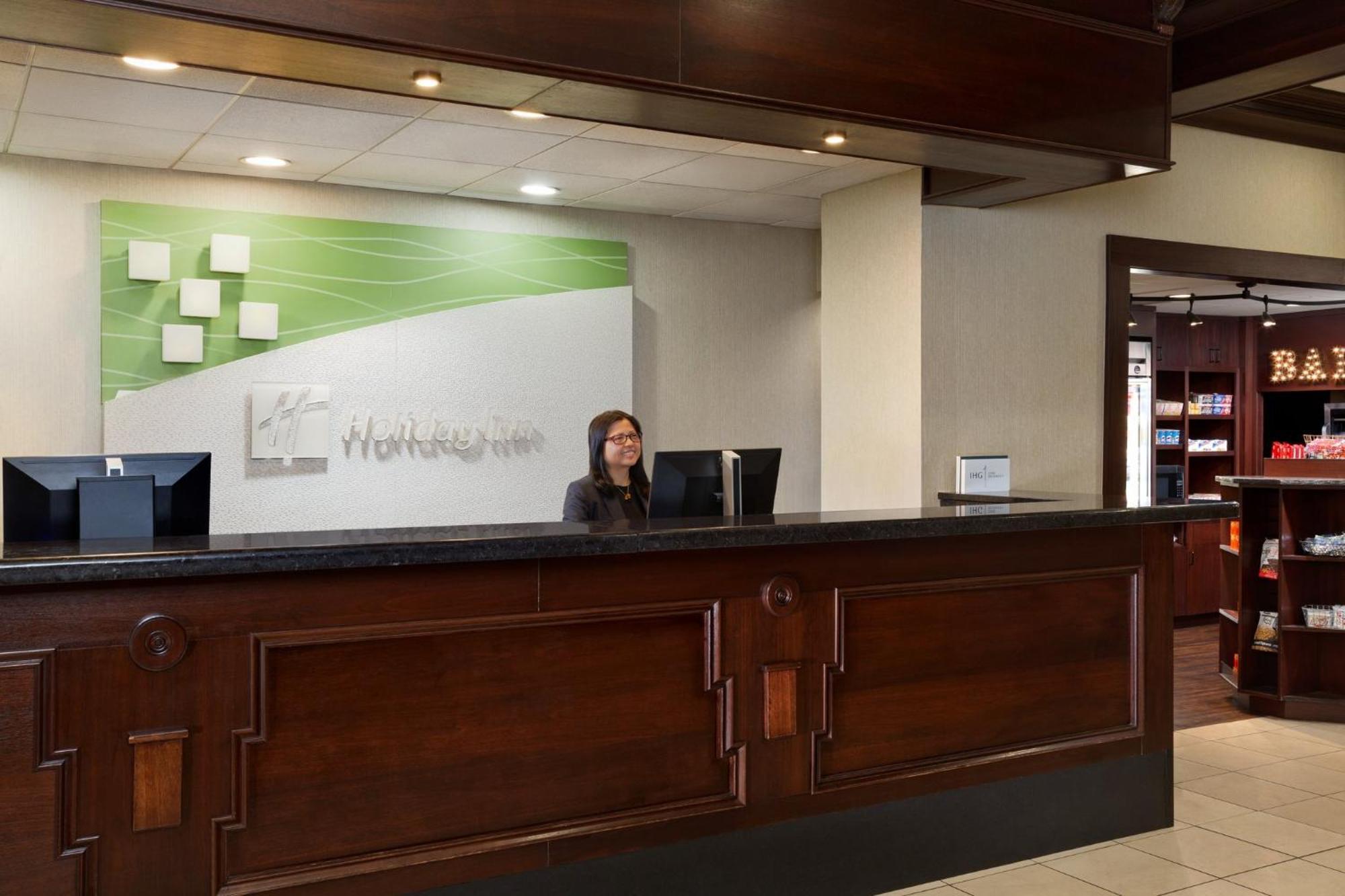 Holiday Inn National Airport/Crystal City By Ihg Arlington Exterior photo