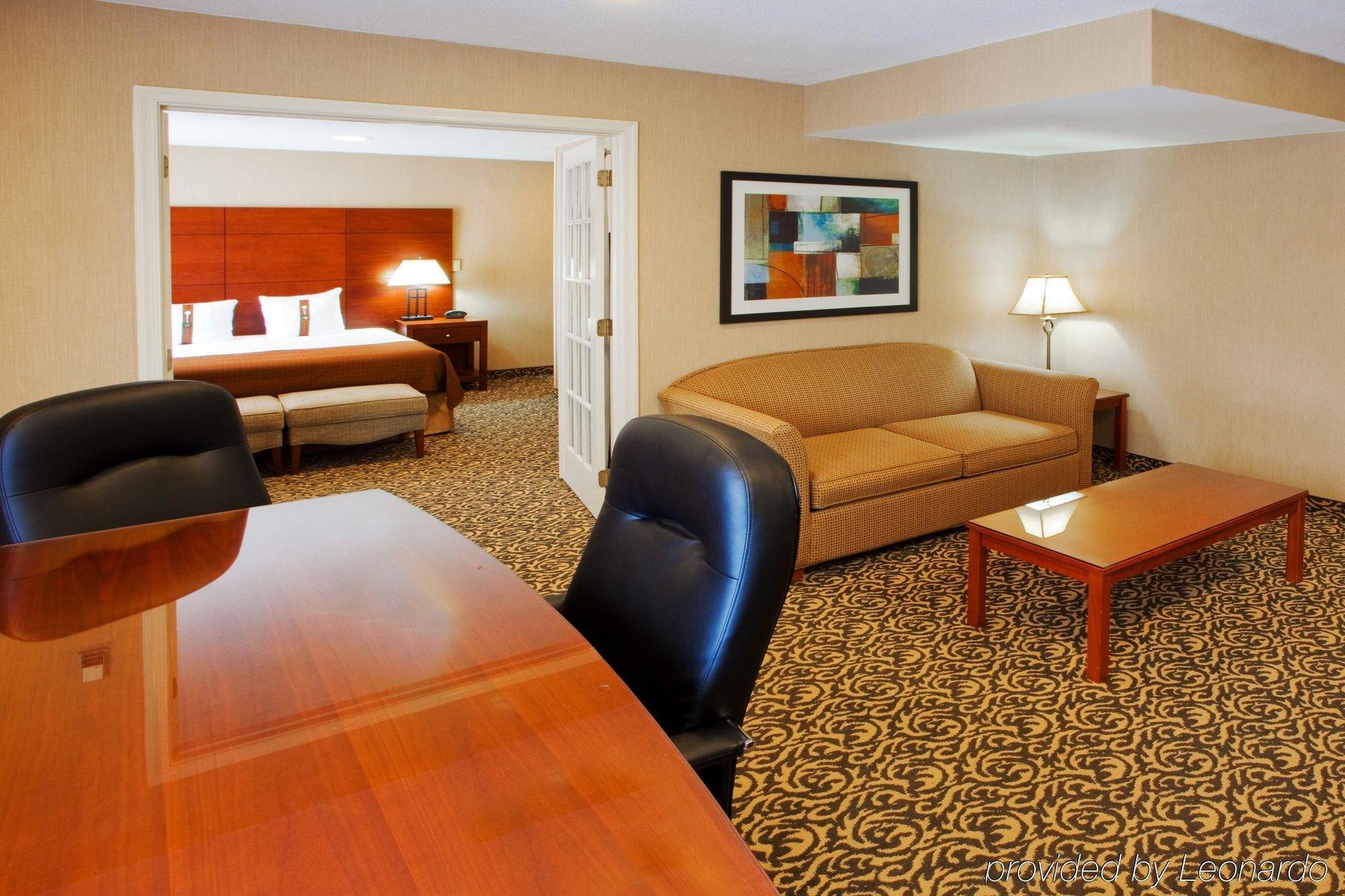 Holiday Inn National Airport/Crystal City By Ihg Arlington Room photo