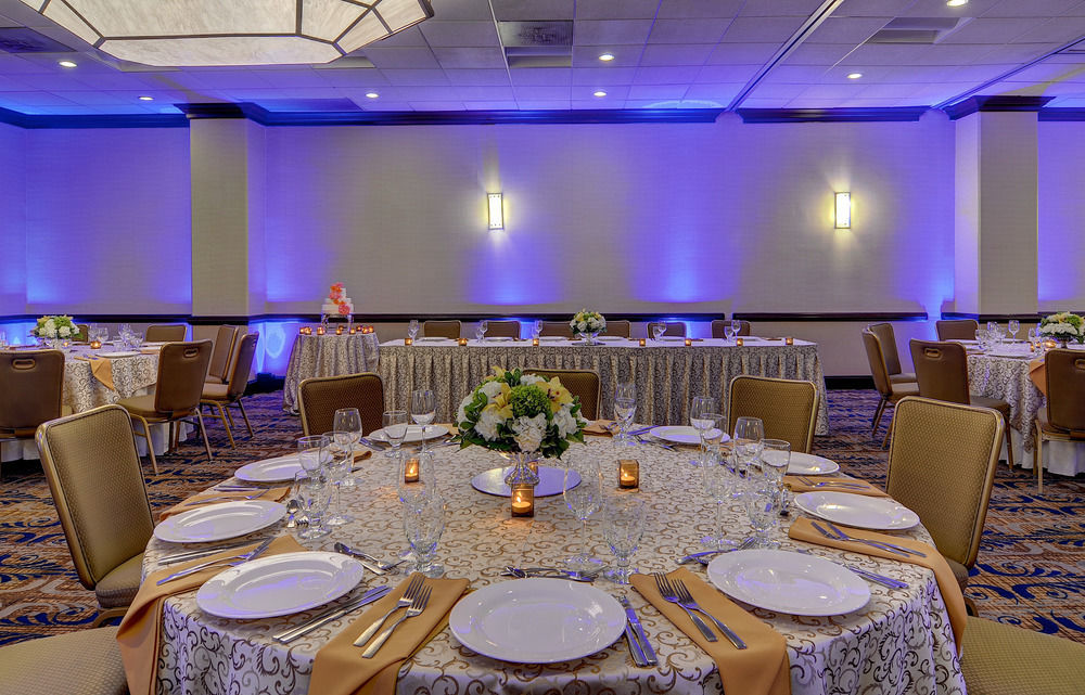 Holiday Inn National Airport/Crystal City By Ihg Arlington Exterior photo