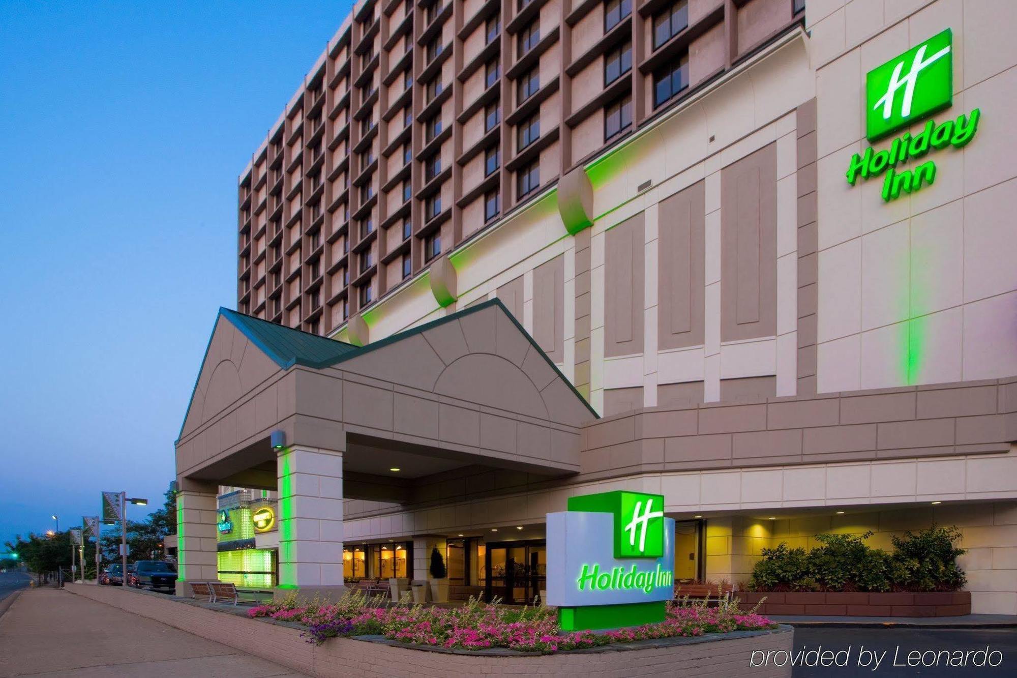 Holiday Inn National Airport/Crystal City By Ihg Arlington Exterior photo
