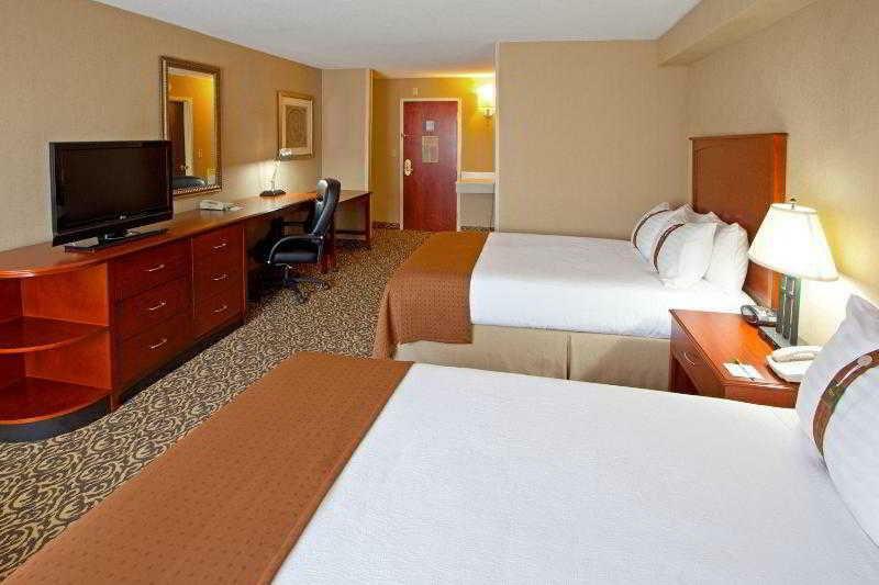 Holiday Inn National Airport/Crystal City By Ihg Arlington Room photo
